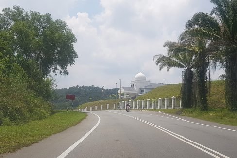 Tapah 33 acres near high court