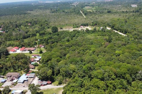 Plot B head view towards Kuantan town Aerial-w